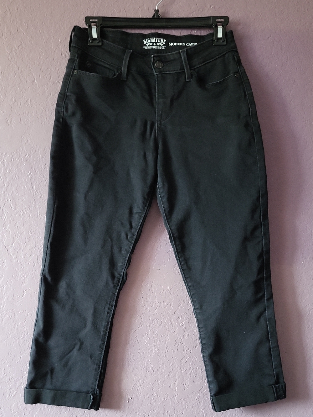 Signature Studio Black Cropped Slim Jeans
